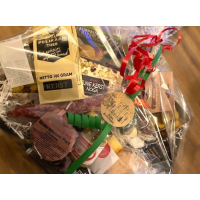 Achterhoeks Kerst- kadopakket in mand 